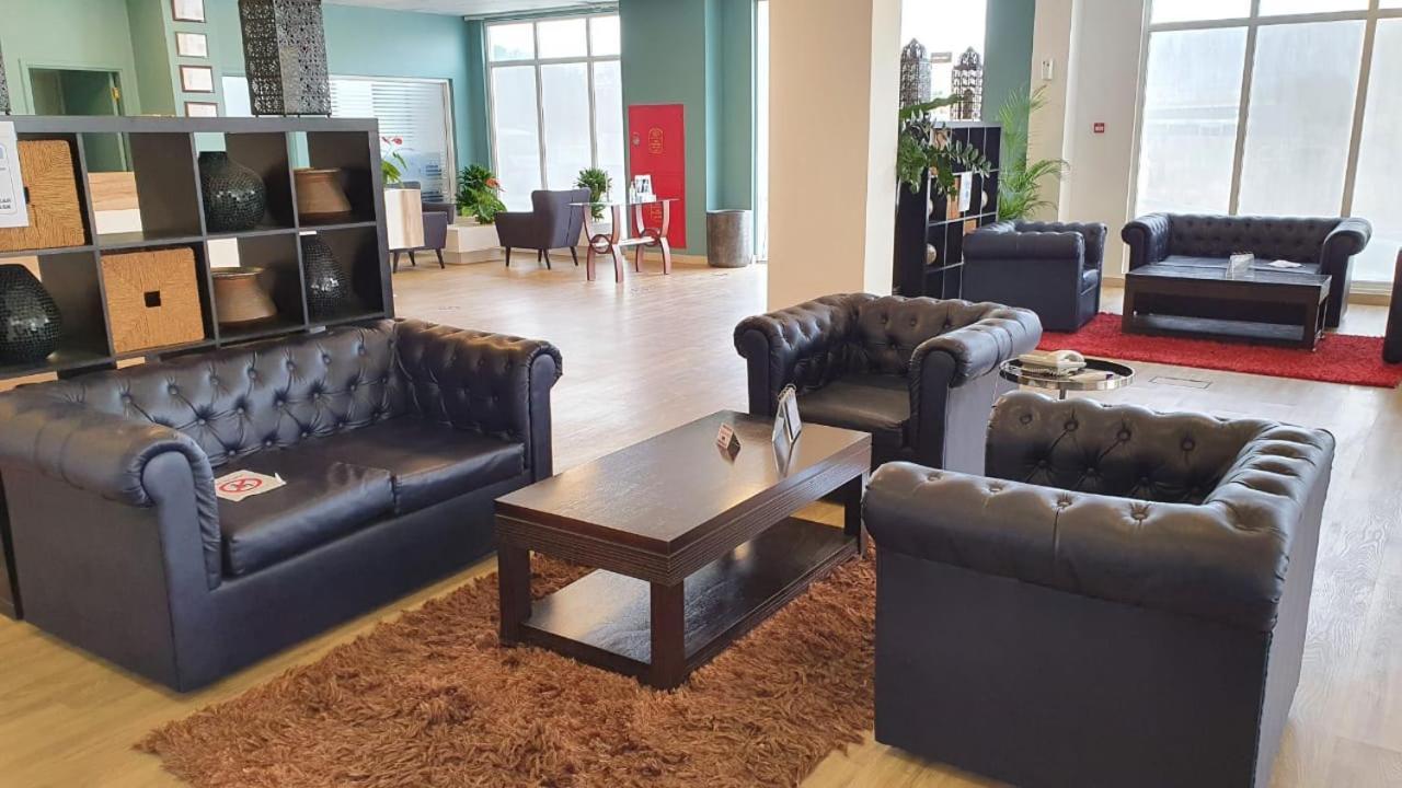 Midan Hotel Suites Маскат Екстериор снимка