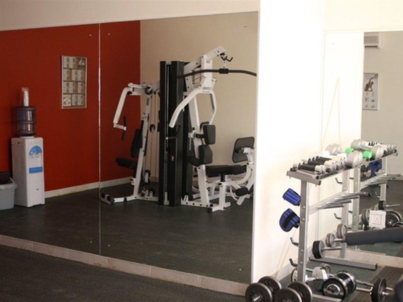 Midan Hotel Suites Маскат Екстериор снимка